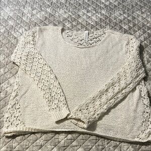 💐🪻3/$10🪻💐Aeropostale White Knit Top